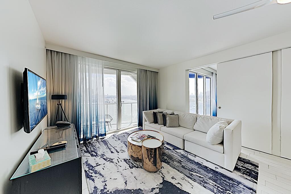 New Listing! Modern Resort Condo W/ Ocean View Condo - thumb 1