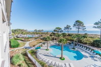 Oceanfront Villa - HEATED POOL - S. Forest Beach - Coligny Plaza - Sleeps 6 Orlando Tourists
