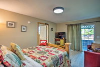 Peaceful Retreat 20 Mi to Downtown Fort Worth Orlando Tourists
