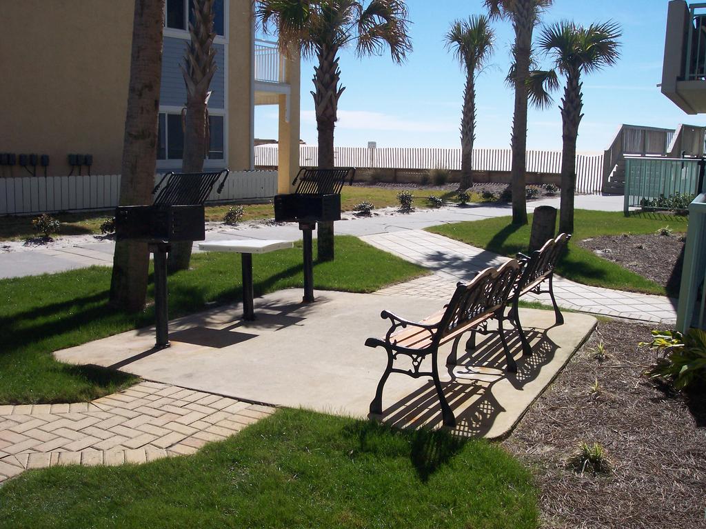 Pelican Isle 309: UPDATED FLOORING, Beautiful 4th Floor, FREE BEACH SERVICE - thumb 3
