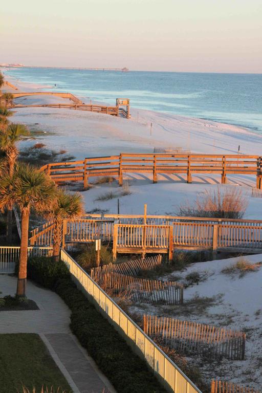 Pelican Isle 311: AMAZING! STAINLESS, GRANITE, 4LED/DVD TVs, RESERVED PARKING - thumb 3