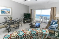 Pelican Isle 603 Stainless appliances bistro patio furniture golf  MORE  Orlando Tourists