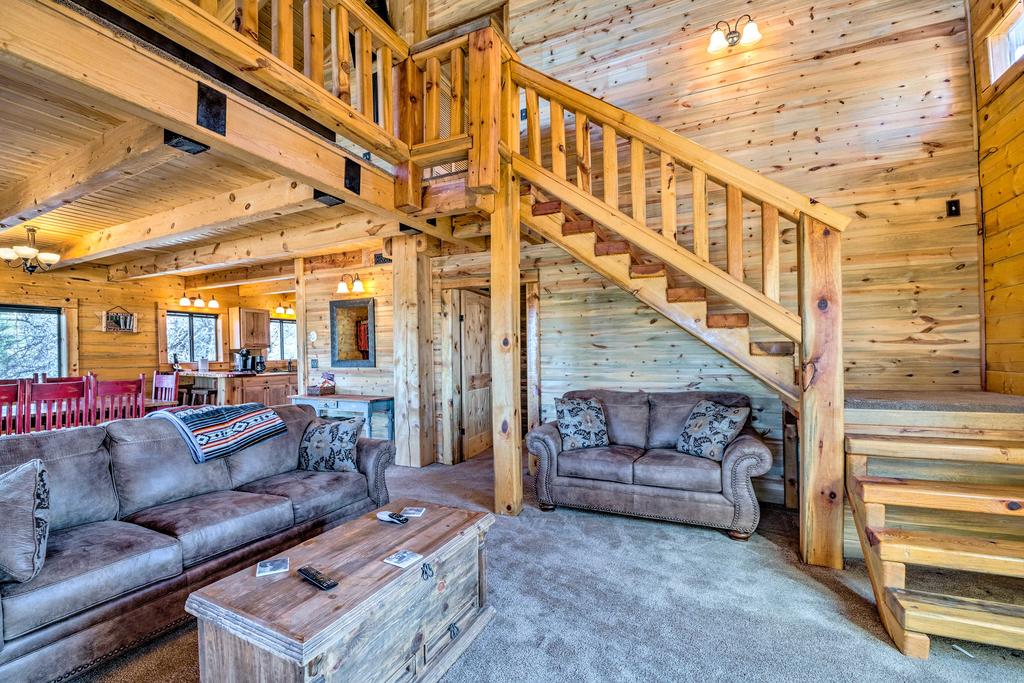 Pet-Friendly Cloudcroft Cabin - Walk To Shops&Food! - thumb 3