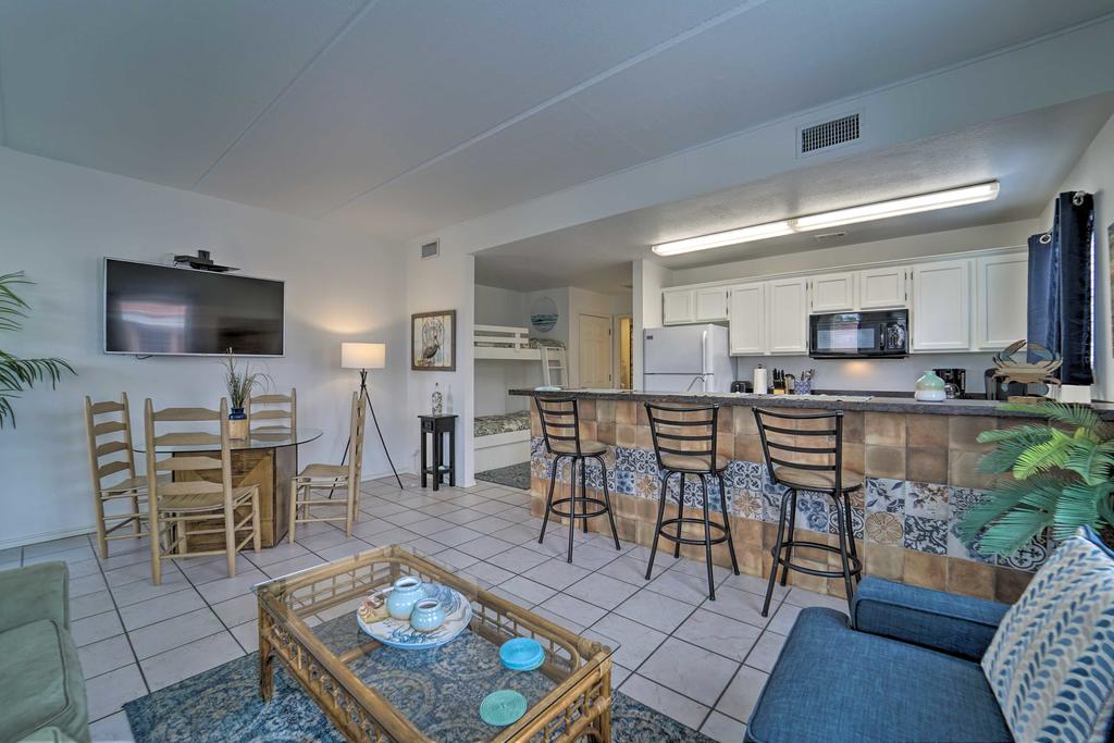 Pet-Friendly South Padre Condo Steps To Shore - thumb 0