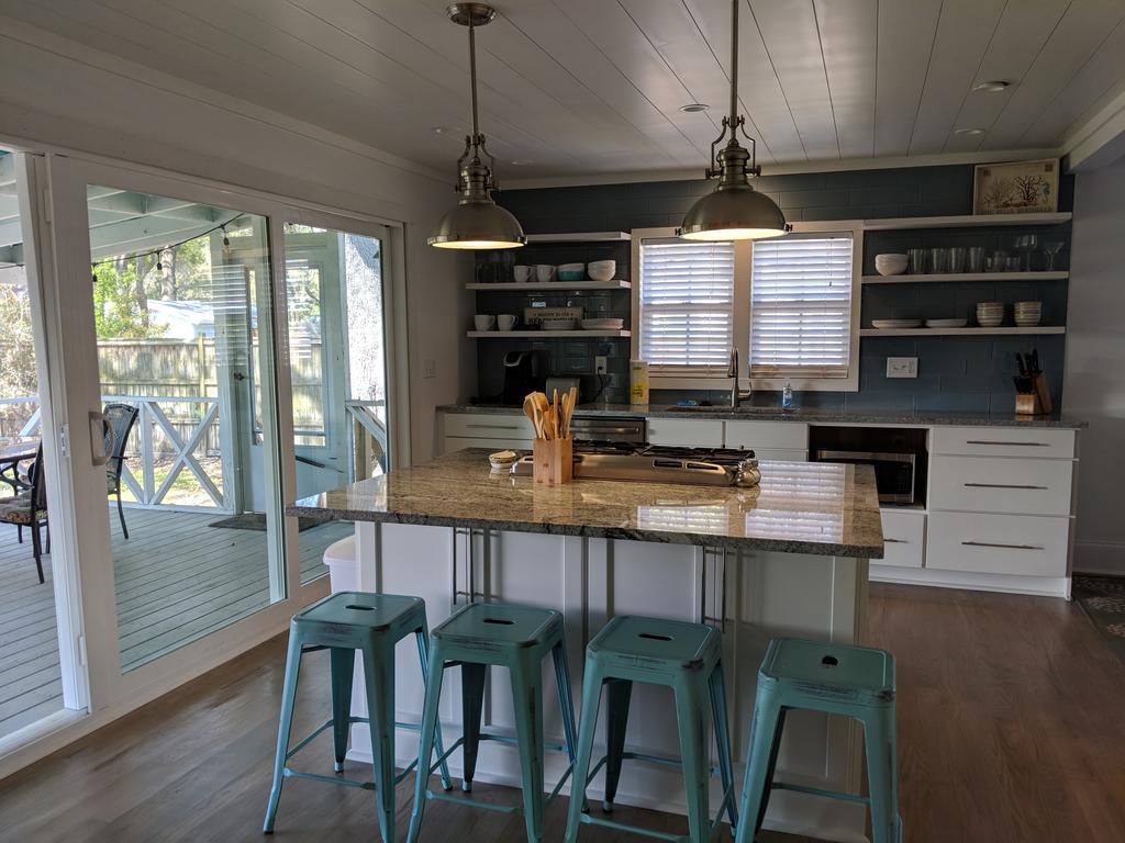Pineapple Cottage - thumb 3