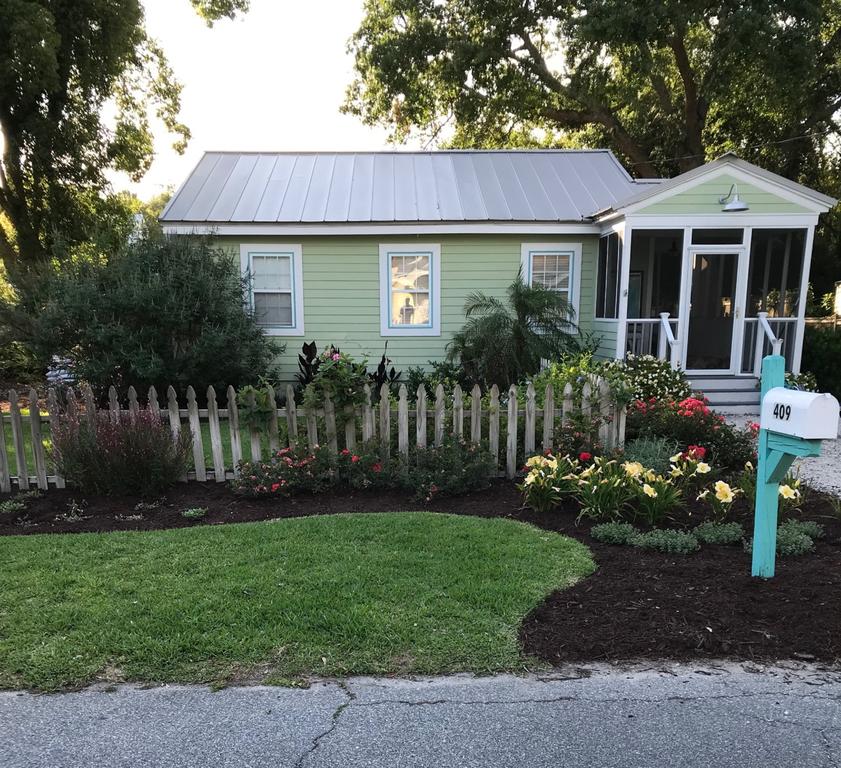 Pineapple Cottage - thumb 0