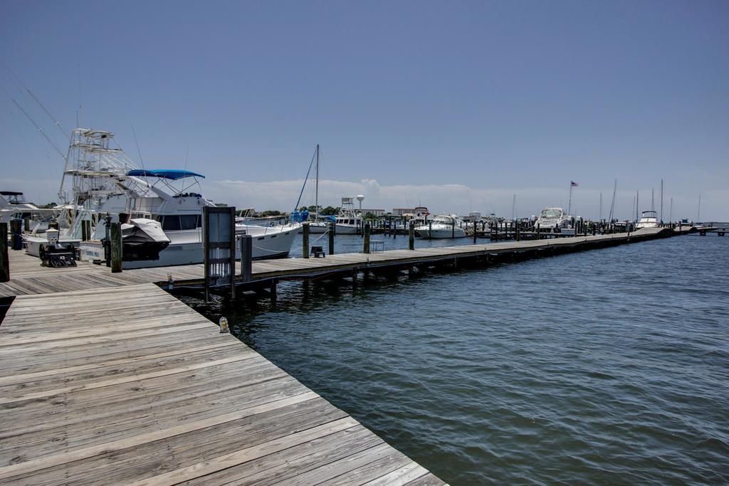 Pirates' Bay Marina - thumb 2