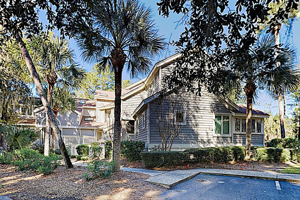 Polished Huntington Villa W/ Pool & Hot Tubs Villa - thumb 1