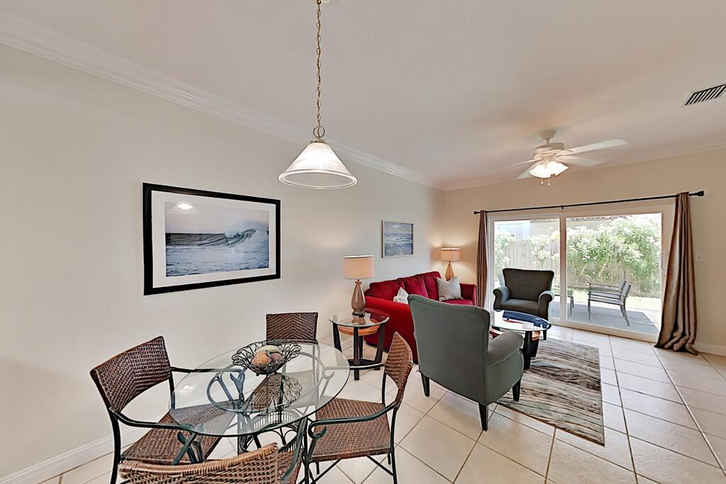 Prime Gulf Getaway W/ Pool - Walk To Beach, Dining Condo - thumb 0