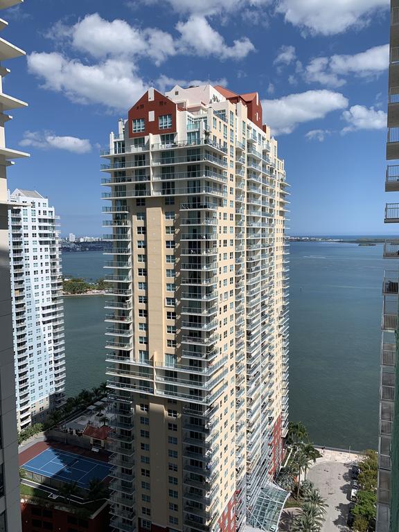 PRIME LOCATION STUDIO IN BRICKELL - thumb 1