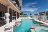 Primo Pool Home Upper Sleeps 6 2 Bedrooms Pool WiFi Orlando Tourists