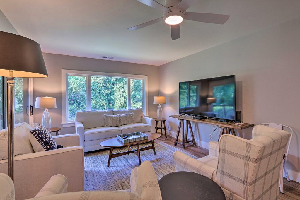 Pristine Shipyard Resort Condo With Pool Access - thumb 1