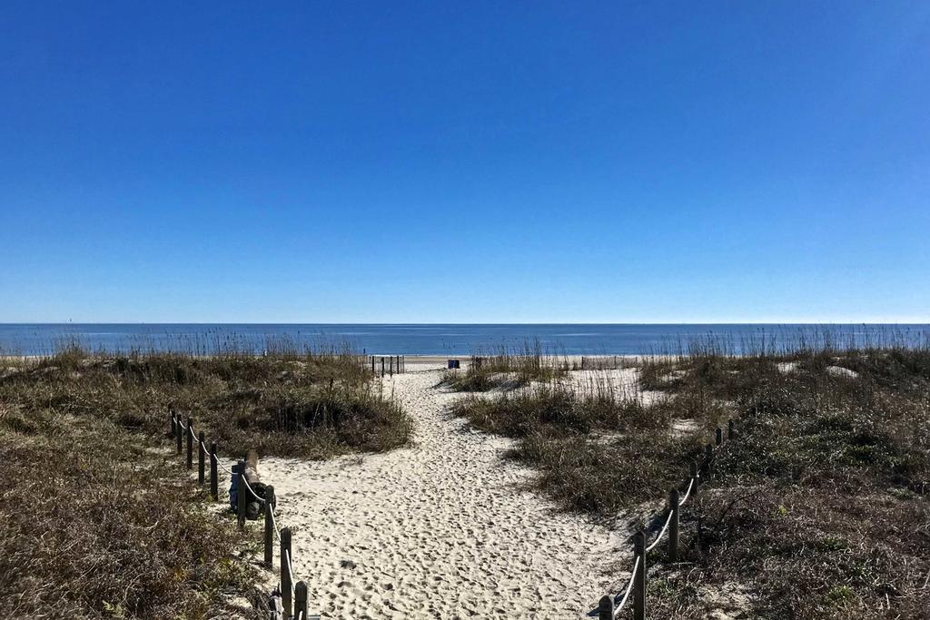 Quaint Resort Retreat - Walk To Hilton Head Beach! - thumb 0