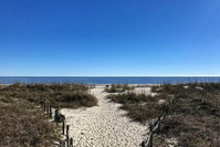 Quaint Resort Retreat - Walk to Hilton Head Beach Orlando Tourists