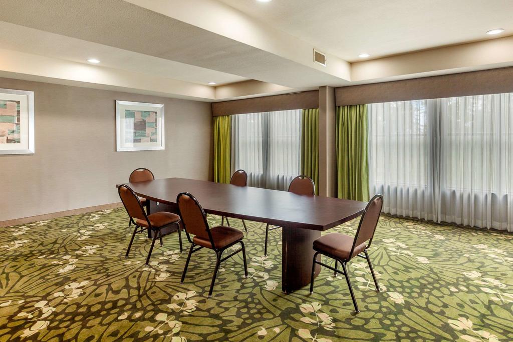 Quality Suites Sherman - thumb 1