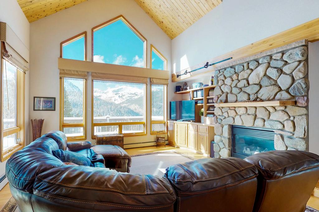 Quandary View House - thumb 0