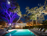 Queen's Court Inn Orlando Tourists