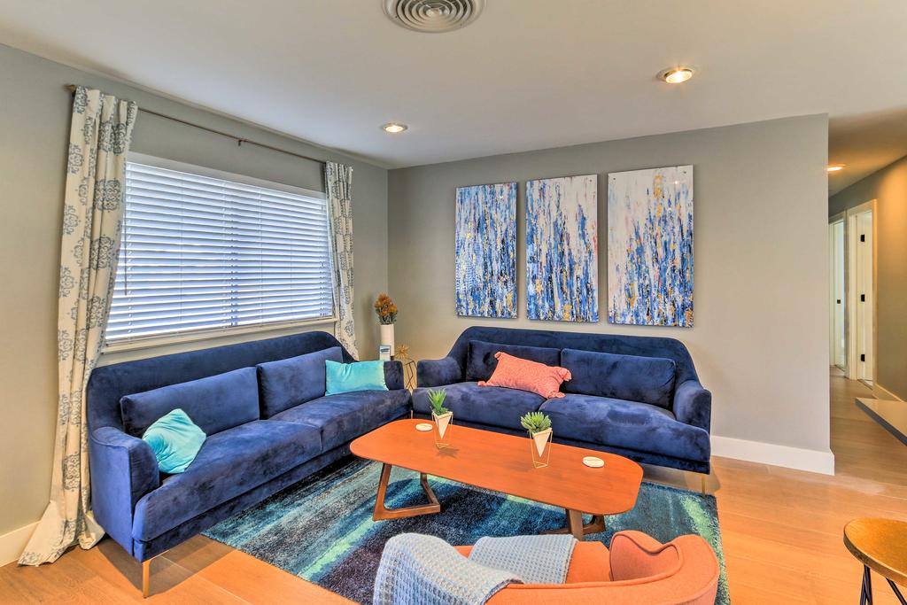 Remodeled Arlington Home Mins To AT&T Stadium! - thumb 2