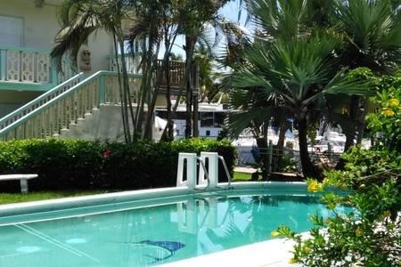 Renovated Apartment Aquamar #6 Apts - thumb 3