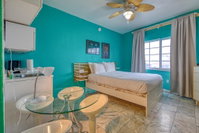 Royal Hotel Hideaway Orlando Tourists