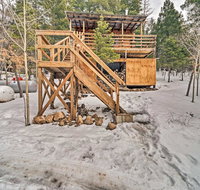 Rustic Treehouse Bungalow - 3 Mi to Ski Cloudcroft - Orlando Tourists