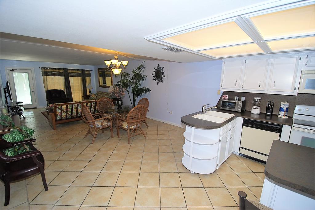 Saida III Condo Unit #3306 - thumb 1