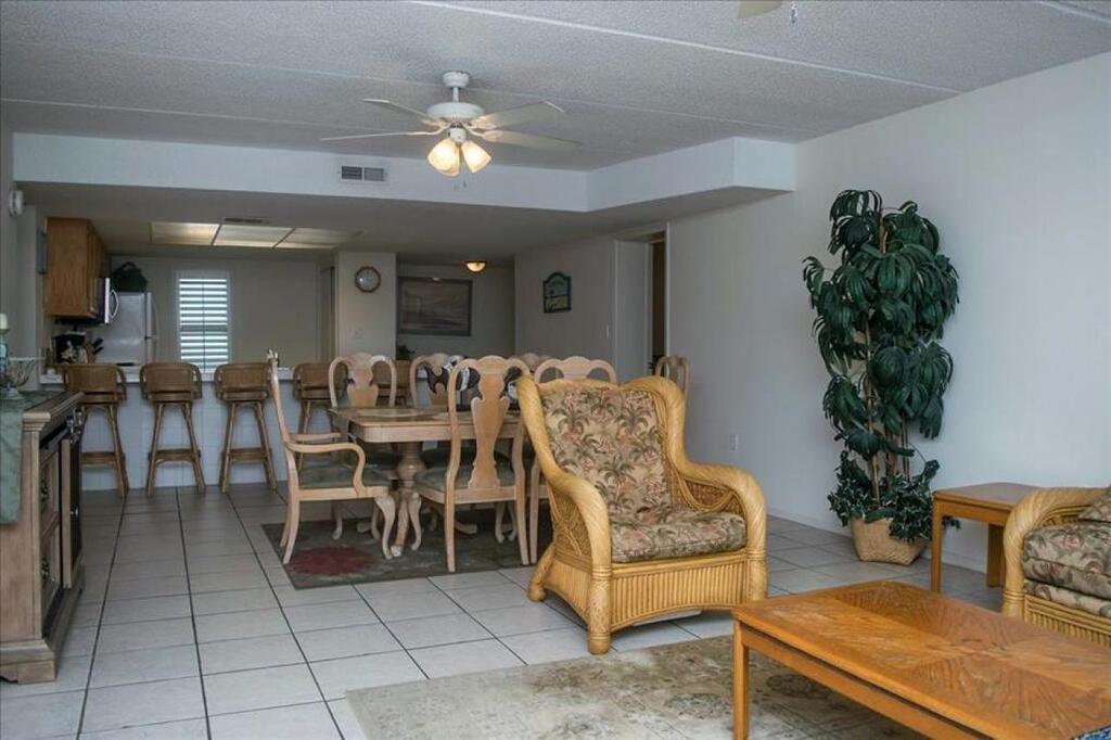 Saida III Condos S3111 - thumb 1