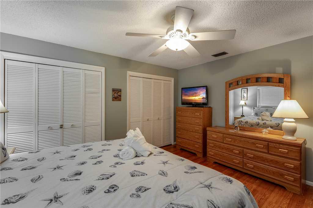 Seahorse 1, Sleeps 4, 1 Bedroom, Heated Pool, Pet Friendly - thumb 3