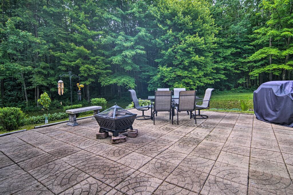 Secluded House With Hunting On 65 Prvt Acres! - thumb 1