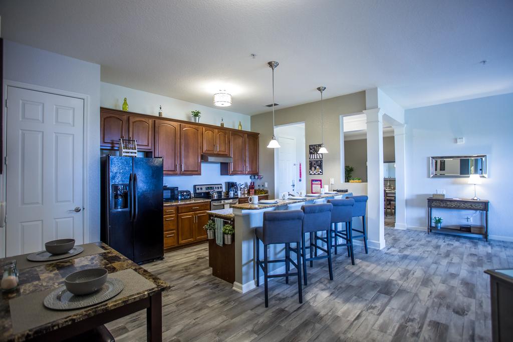 Shoreway Loop Unit 402 Condo - thumb 2
