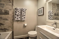 Spacious Home 1 Mile to Beach Club and Harbour Town Orlando Tourists