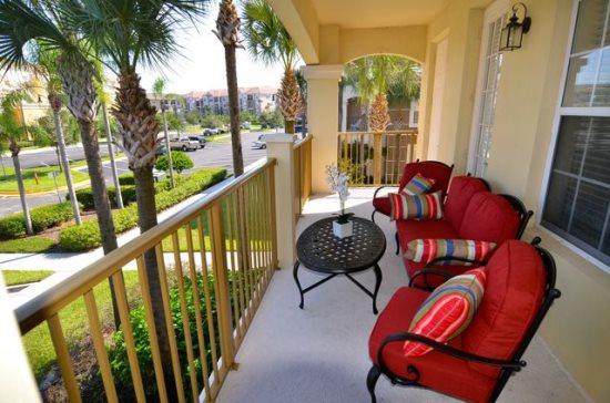 Stunning 3 Bed 2 Bath Condo Located In The Fabulous Vista Cay - thumb 0