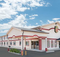 Super 8 by Wyndham Dalhart - Orlando Tourists