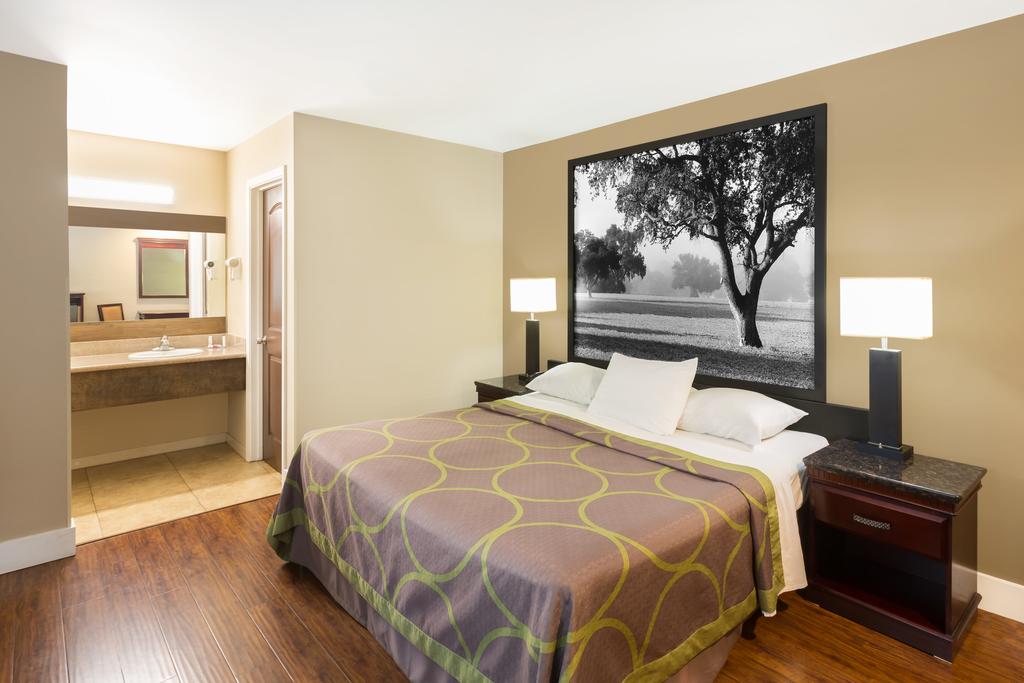 Super 8 By Wyndham Martinez - thumb 1