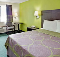 Super 8 by Wyndham Ogden - Orlando Tourists