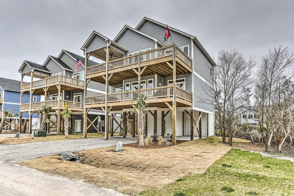 Surf City Home With Outdoor Shower-Walk To Beach - thumb 2