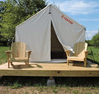 Tentrr Signature - Ancient Oak in Historic Orchard - Orlando Tourists