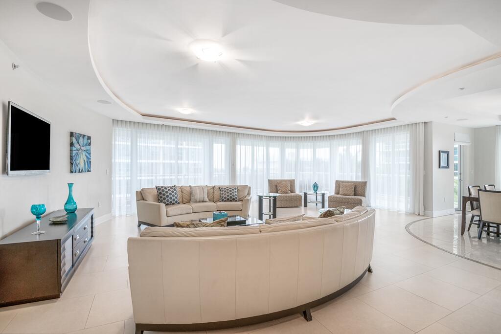 The Harbor Beach Condo Unit 5 - thumb 3