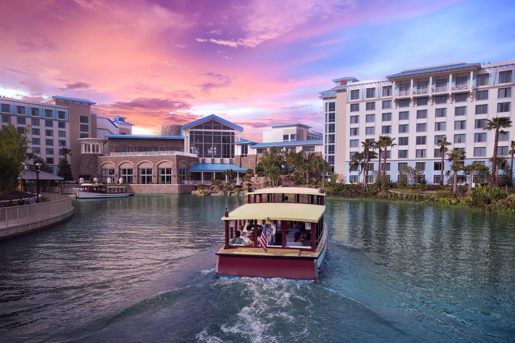 Universal's Loews Sapphire Falls Resort - thumb 1