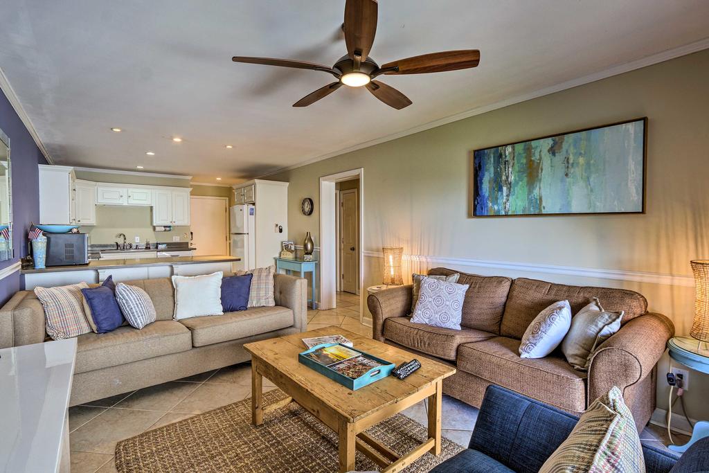 Updated HH Condo With Balcony - Walk To Beach! - thumb 0