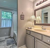 Updated Home Less Than 1 Mile to Old Town Bluffton - Orlando Tourists