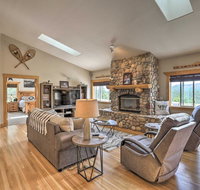 Upscale Mountain-View Manor with Deluxe Deck - Orlando Tourists