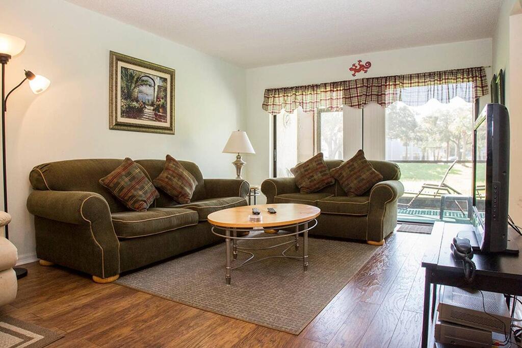 Ventura Country Club Willowpointe Condo - thumb 3