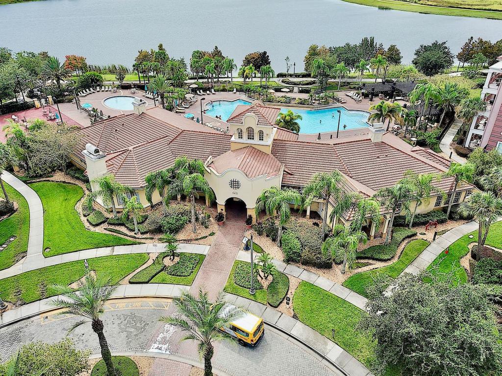 Vista Cay Lake View 4 Bedroom Condo (#3118) - thumb 0