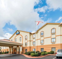 Days Inn  Suites by Wyndham Prattville-Montgomery - Orlando Tourists