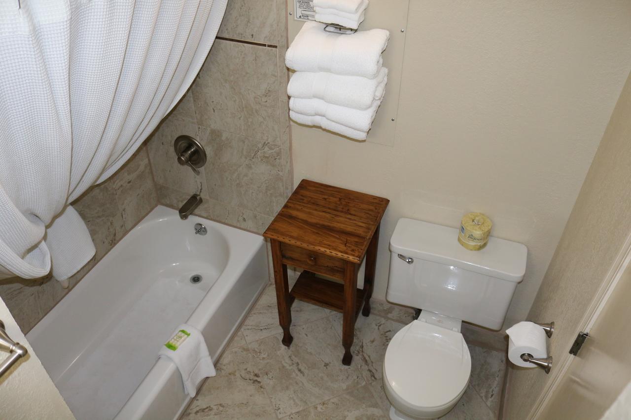 Inlet Tower Hotel & Suites - thumb 29