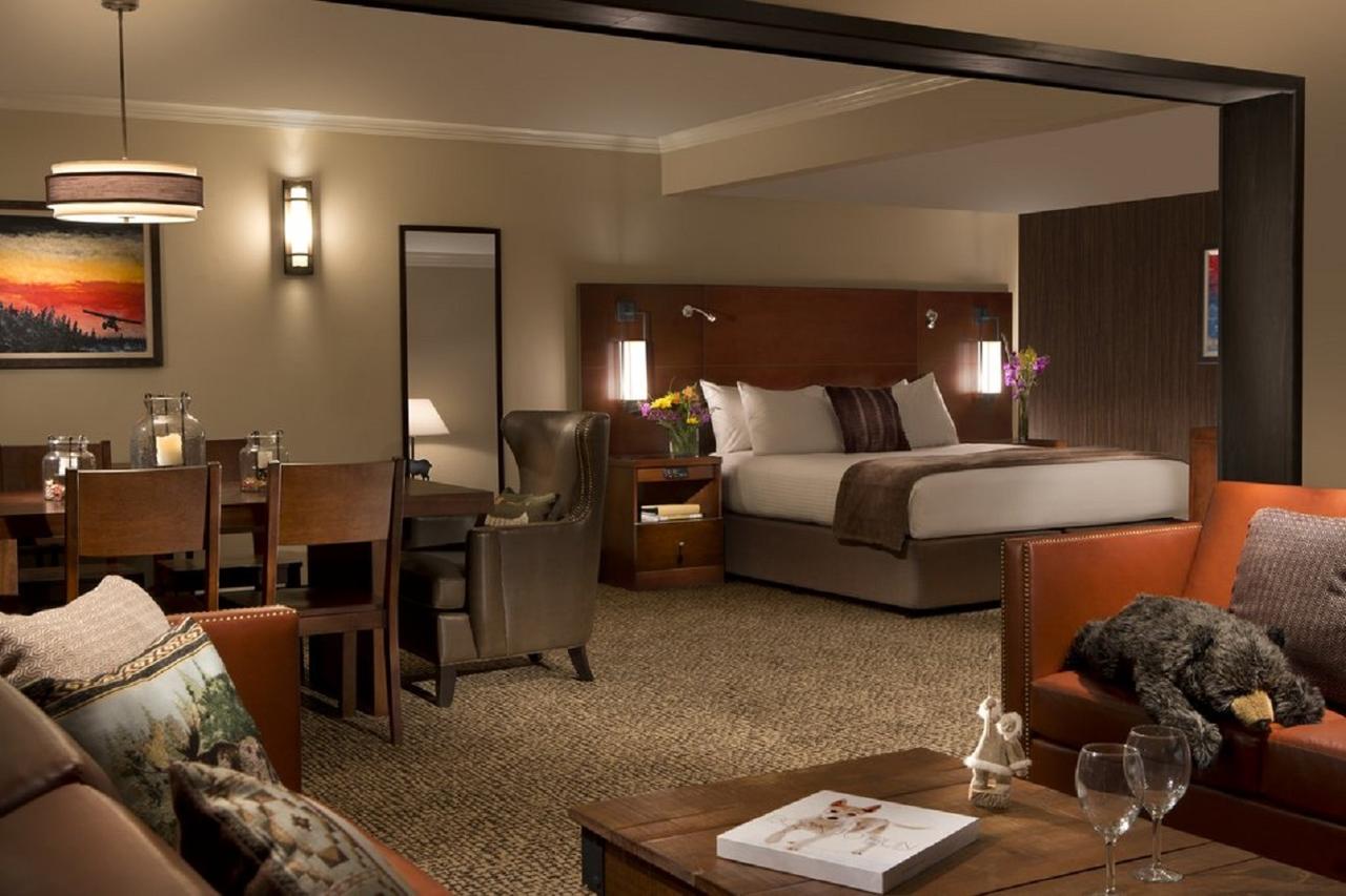 The Lakefront Anchorage - thumb 6