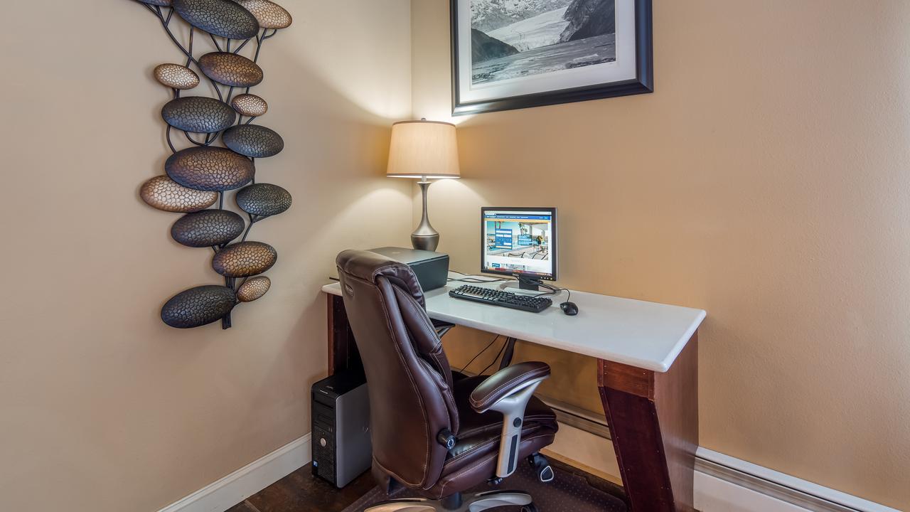 Best Western Plus Pioneer Park Inn - thumb 12