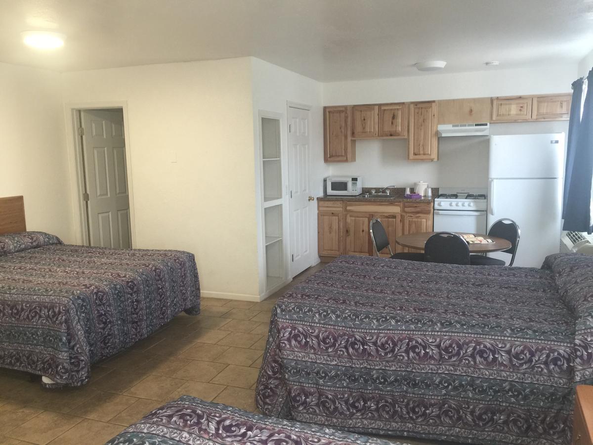 Little Daisy Motel - thumb 23