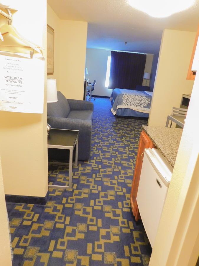 Days Inn & Suites By Wyndham Pocahontas - thumb 33